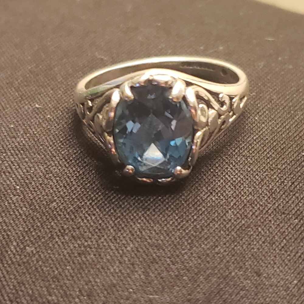 Sterling Silver Blue Topaz Filigree Ring